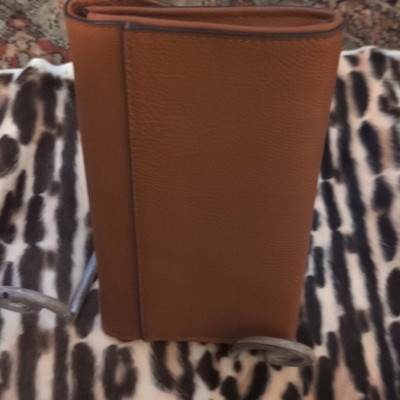 Universal Thread Leather Wallet - Picture 5 of 5